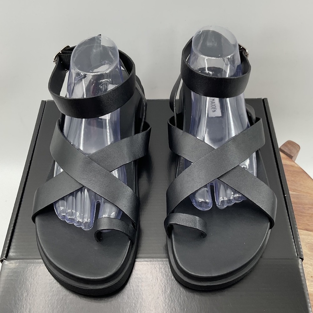 Steve Madden Mira Black Leather Strappy Toe Loop Ankle Strap Sandals 11M